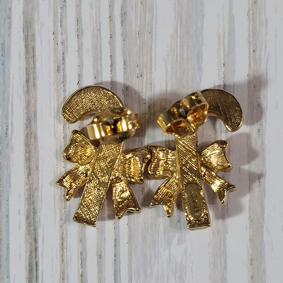 AVON Candy cane Earrings. - Picture 3 of 6